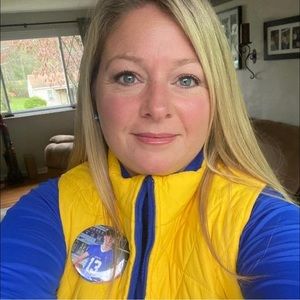 Meet your Posher, Joy